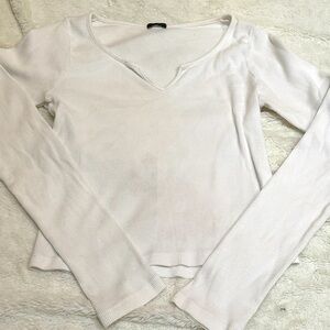 Brandy Melville white long sleeve cropped OS